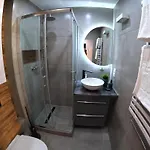 Big And Sunny Klimt With Super King Size Bed, Comfy Office, 3 Beds 6 Person Katowice